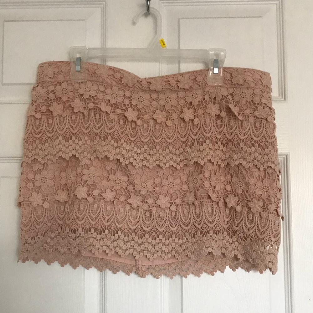 Tiered lace skirt